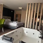 Gazde/Camere de închiriat Duum İzmir